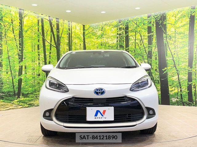 Toyota AQUA 2021-07 6813645-13