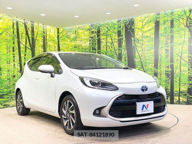 Toyota AQUA 2021-07 6813645-15
