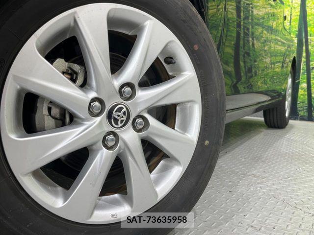 Toyota AQUA 2022-11 6813649-12