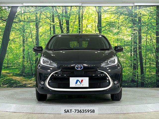 Toyota AQUA 2022-11 6813649-13