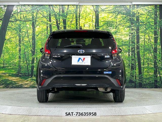 Toyota AQUA 2022-11 6813649-14