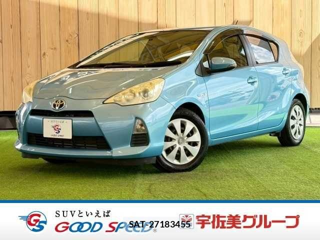 Toyota AQUA 2012-08 6813682-0