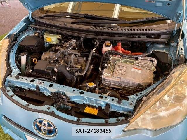 Toyota AQUA 2012-08 6813682-17
