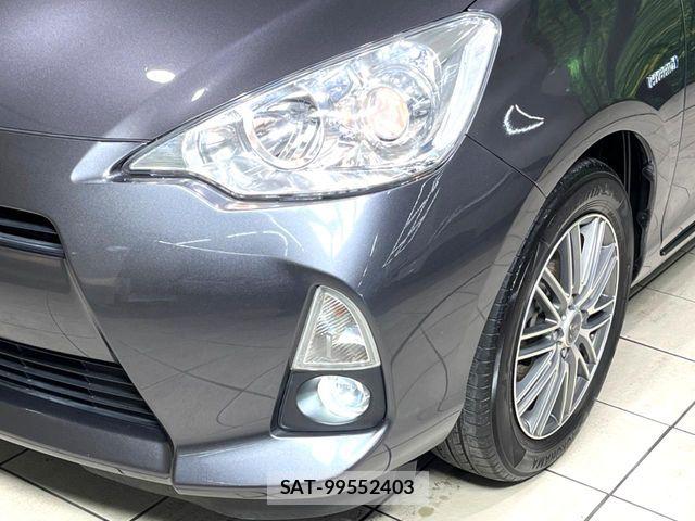 Toyota AQUA 2013-06 6813694-11