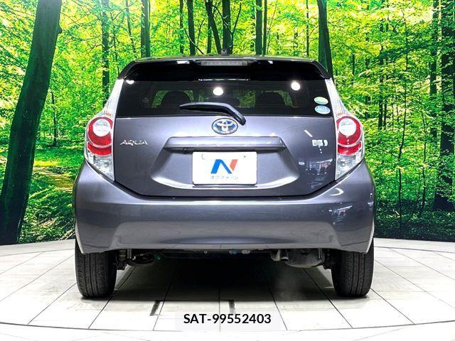 Toyota AQUA 2013-06 6813694-14
