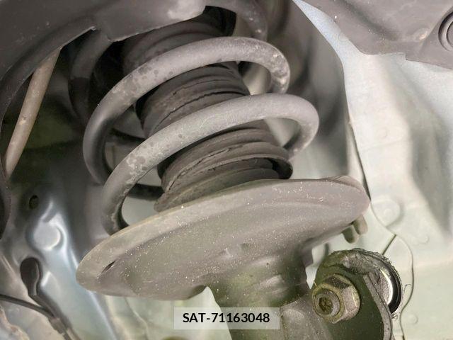 Toyota AQUA 2015-04 6813679-19