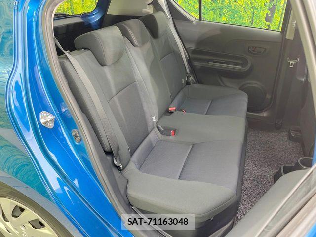 Toyota AQUA 2015-04 6813679-8