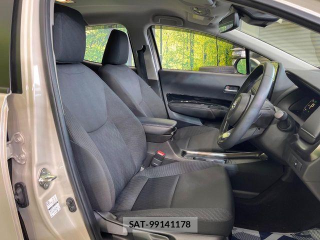 Toyota AQUA 2023-06 6813647-7