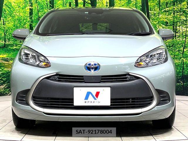 Toyota AQUA 2023-02 6813646-13