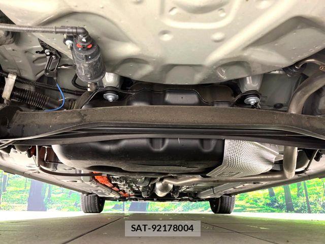 Toyota AQUA 2023-02 6813646-18