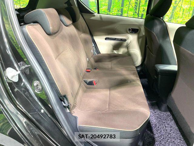 Toyota AQUA 2012-07 6813707-10