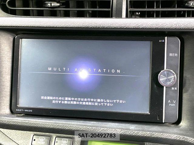 Toyota AQUA 2012-07 6813707-2