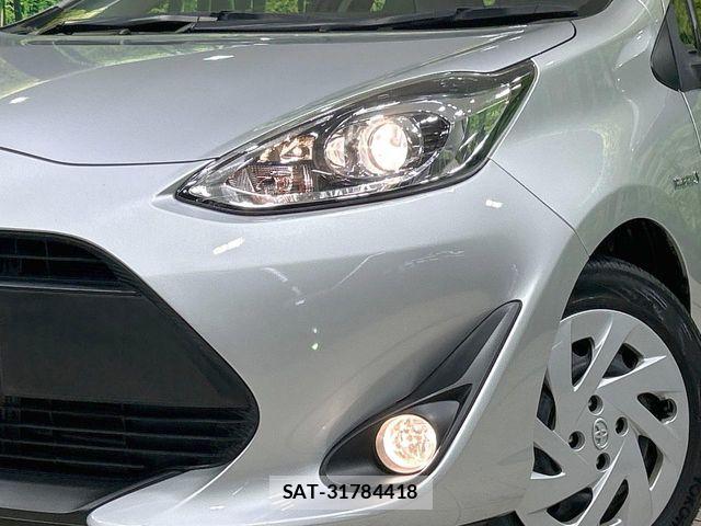 Toyota AQUA 2017-10 6813677-11