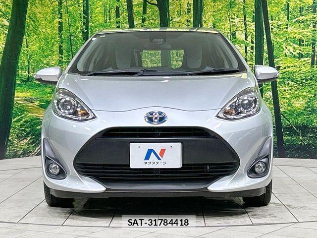 Toyota AQUA 2017-10 6813677-13