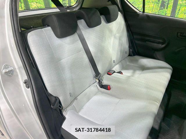 Toyota AQUA 2017-10 6813677-8