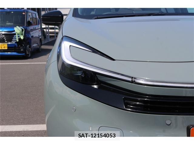Toyota AQUA 2025-12 6813641-10