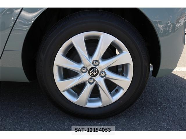 Toyota AQUA 2025-12 6813641-12