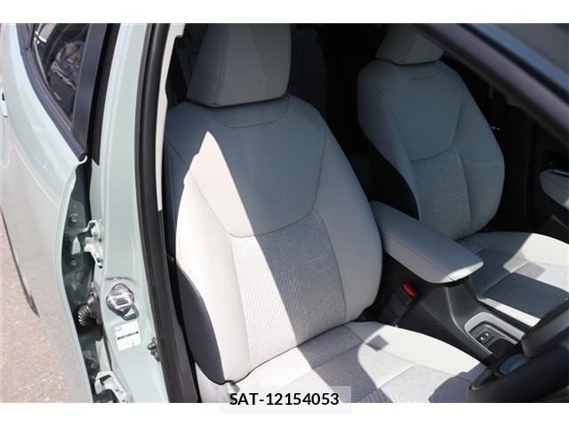 Toyota AQUA 2025-12 6813641-13