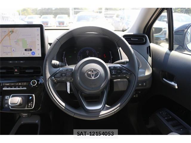 Toyota AQUA 2025-12 6813641-15