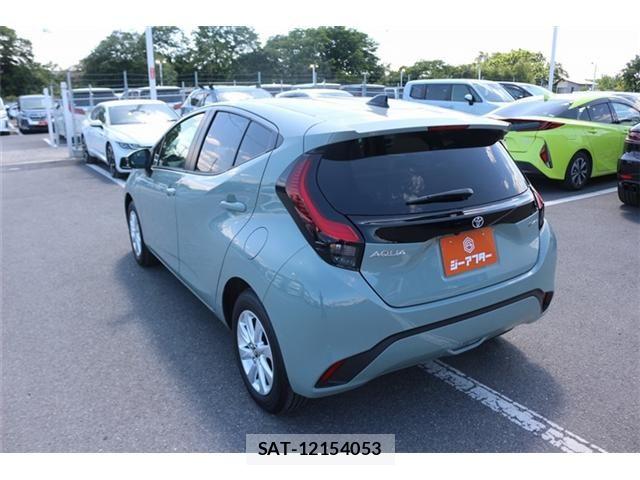 Toyota AQUA 2025-12 6813641-23