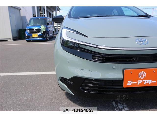 Toyota AQUA 2025-12 6813641-24