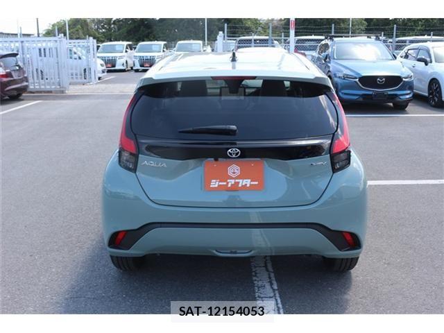 Toyota AQUA 2025-12 6813641-8