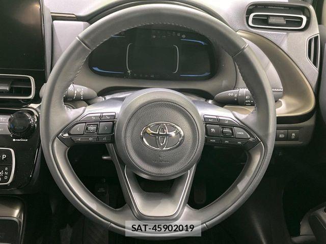 Toyota AQUA 2023-09 6813642-10