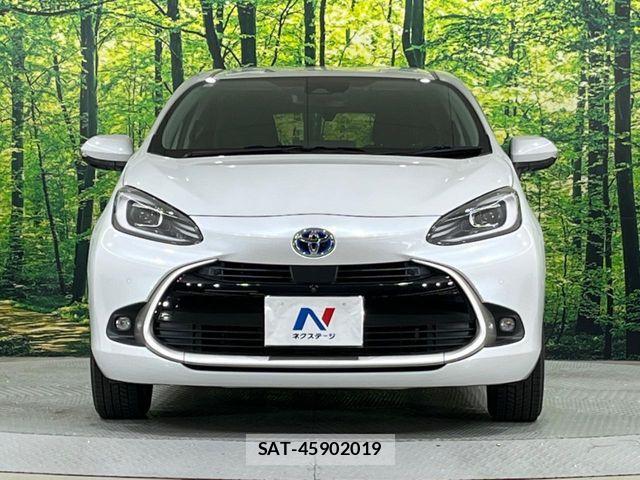 Toyota AQUA 2023-09 6813642-13