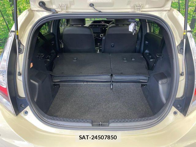 Toyota AQUA 2019-09 6813657-9