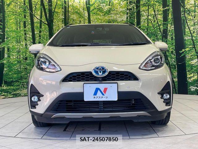 Toyota AQUA 2019-09 6813657-13