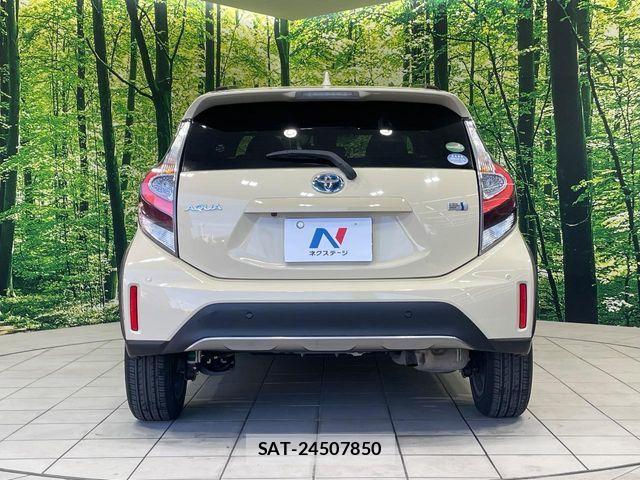 Toyota AQUA 2019-09 6813657-14