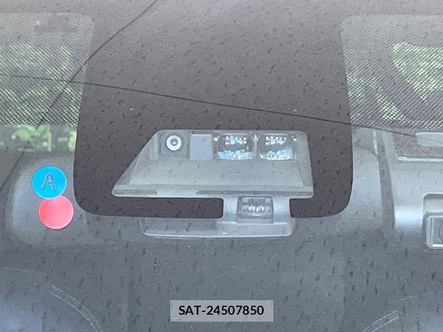 Toyota AQUA 2019-09 6813657-2