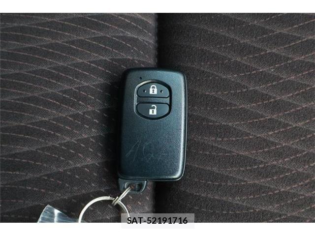 Toyota AQUA 2019-07 6901952-22