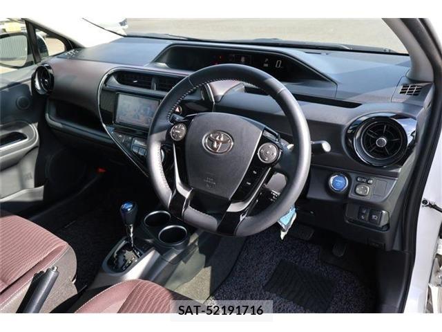Toyota AQUA 2019-07 6901952-8