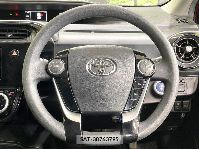 Toyota AQUA 2019-09 6901976-10