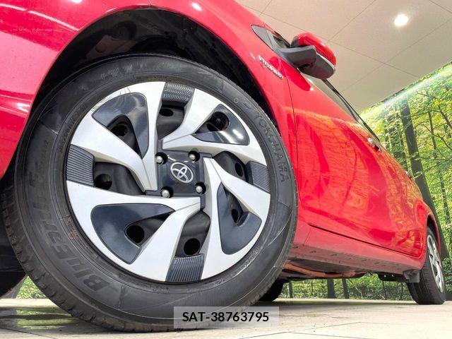 Toyota AQUA 2019-09 6901976-12