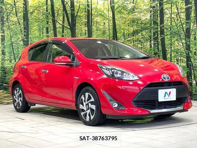 Toyota AQUA 2019-09 6901976-15