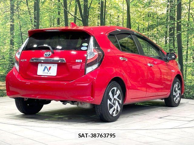Toyota AQUA 2019-09 6901976-16