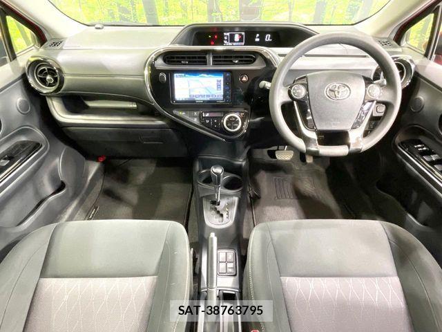 Toyota AQUA 2019-09 6901976-1