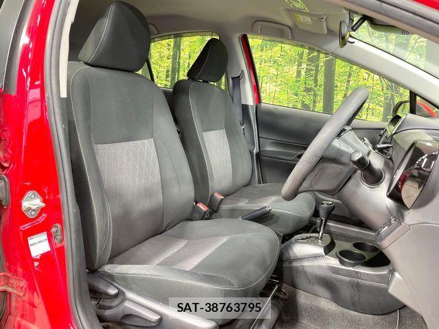 Toyota AQUA 2019-09 6901976-7