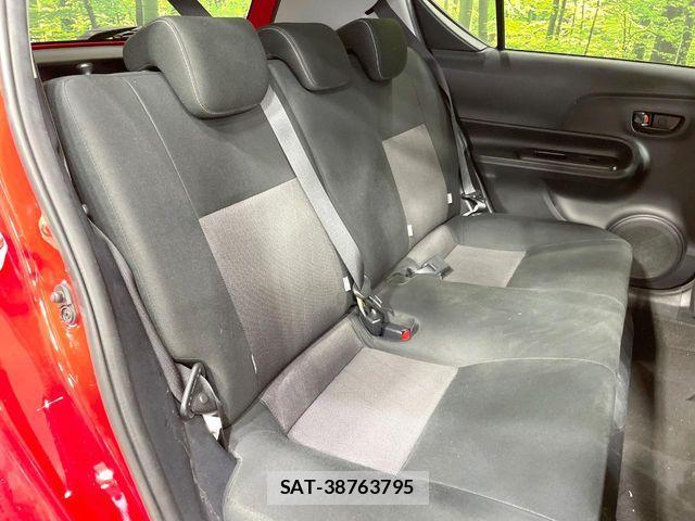 Toyota AQUA 2019-09 6901976-8