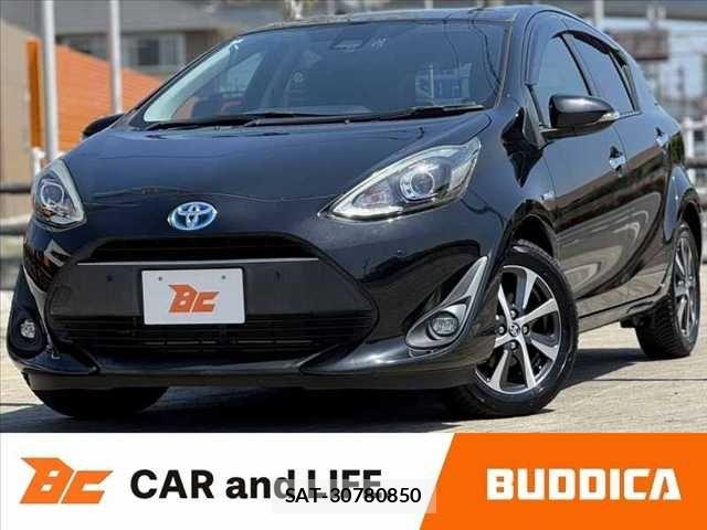 Toyota AQUA 2018-05 6901971-0