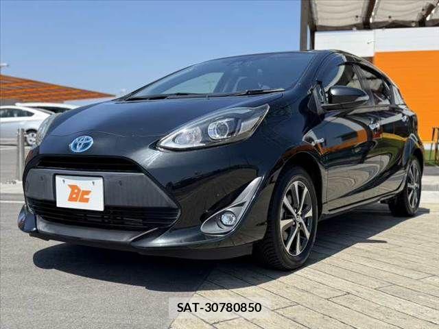 Toyota AQUA 2018-05 6901971-9