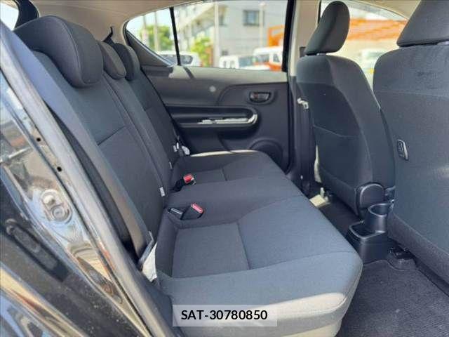 Toyota AQUA 2018-05 6901971-18