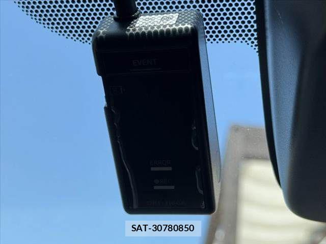 Toyota AQUA 2018-05 6901971-29