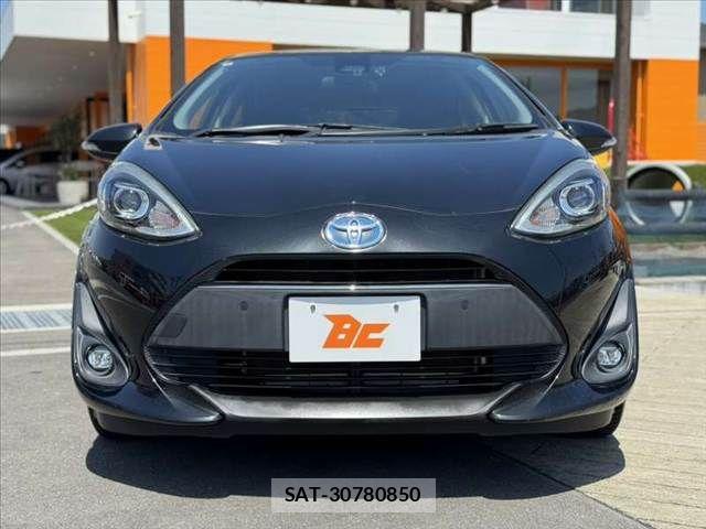 Toyota AQUA 2018-05 6901971-8