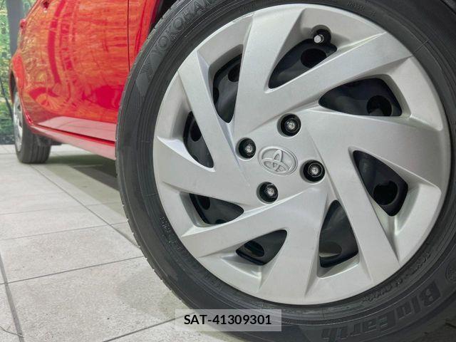 Toyota AQUA 2015-06 6902011-13