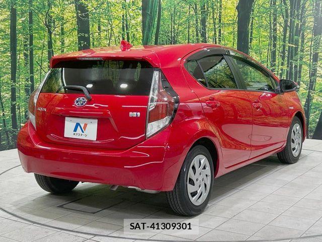 Toyota AQUA 2015-06 6902011-17