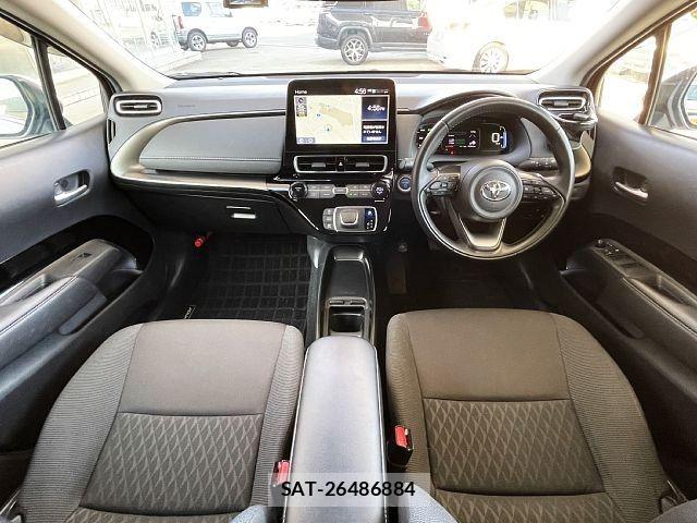 Toyota AQUA 2022-10 6901936-1