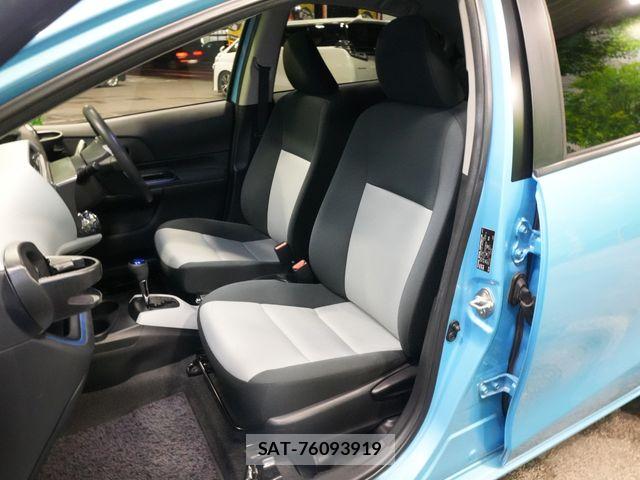 Toyota AQUA 2013-07 6902046-25